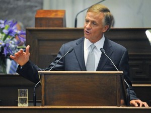 Gov. Bill Haslam announced the Tennessee Promise program during hisState of the State address on Feb. 3, 2014. (Photo: Larry McCormack / File / The Tennessean)